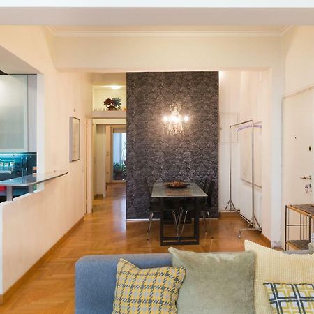 Stylish Flat With Veranda In The Heart Of Athen Exterior foto
