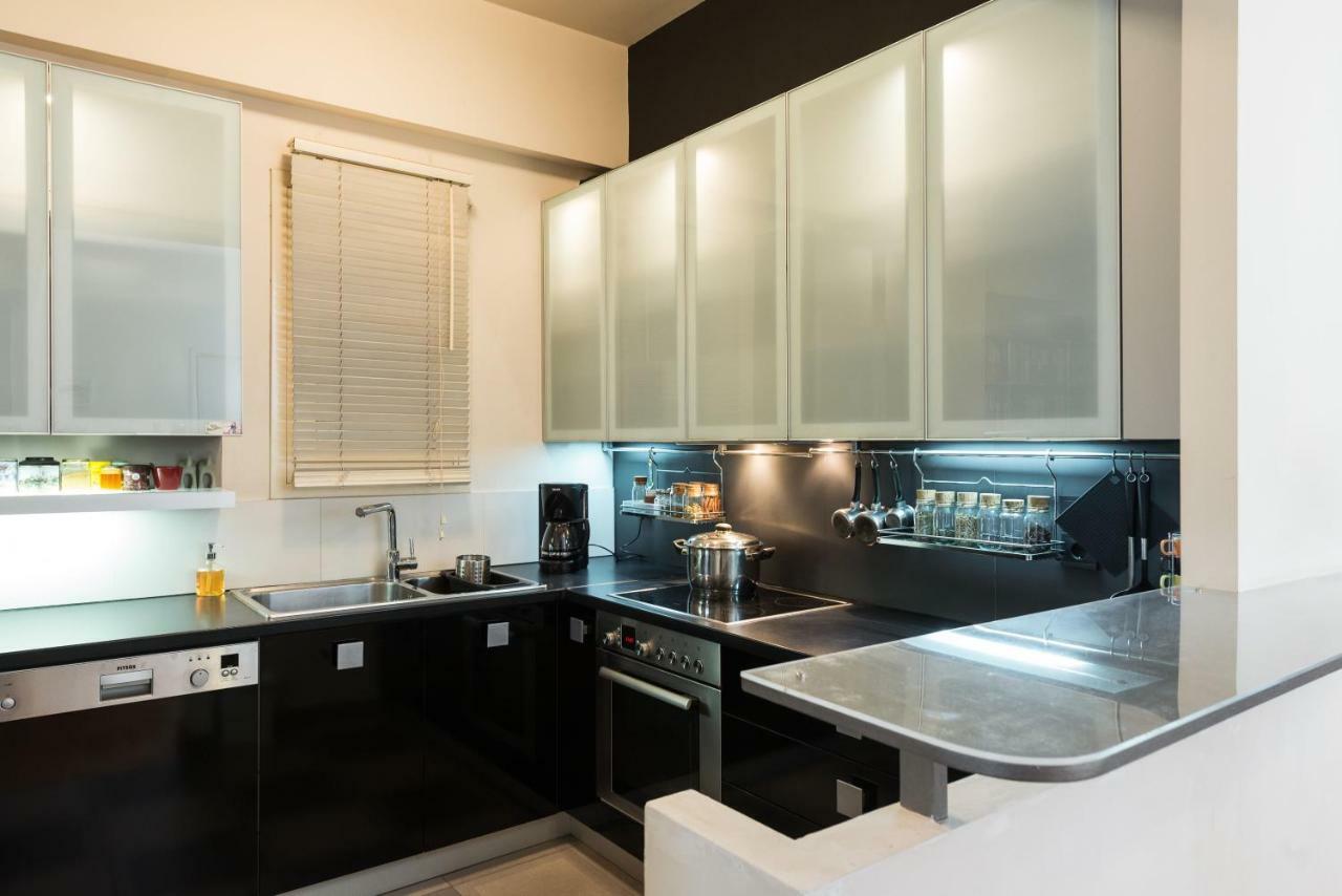 Stylish Flat With Veranda In The Heart Of Athen Exterior foto